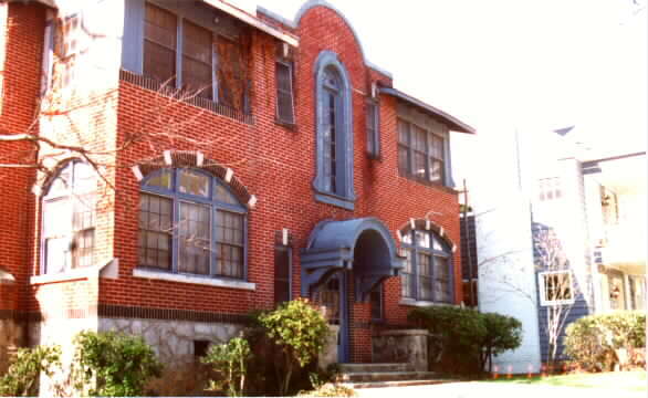 Building Photo - 834 Briarcliff Rd NE