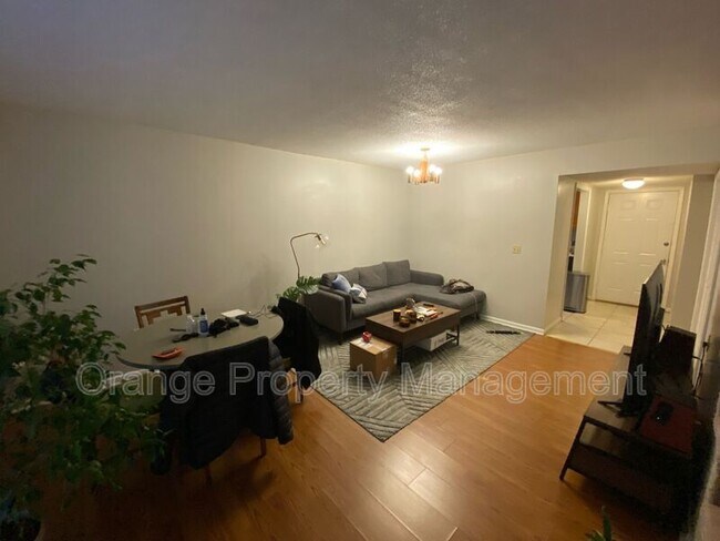 Foto del edificio - 1108 Tiger Blvd