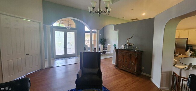 Building Photo - 4 br, 3.5 bath House - 11066 57thrd Road N