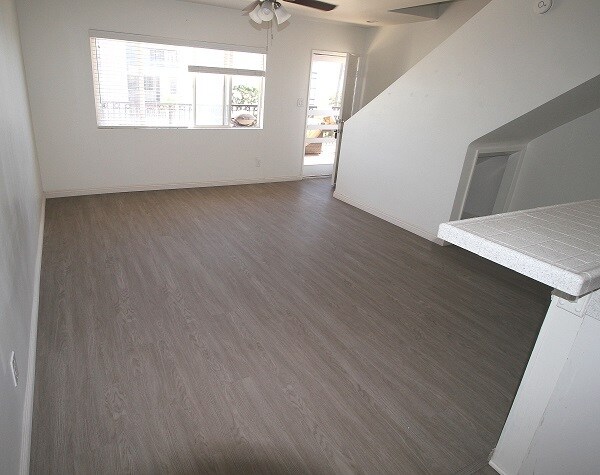 Primary Photo - 201 Avenue B