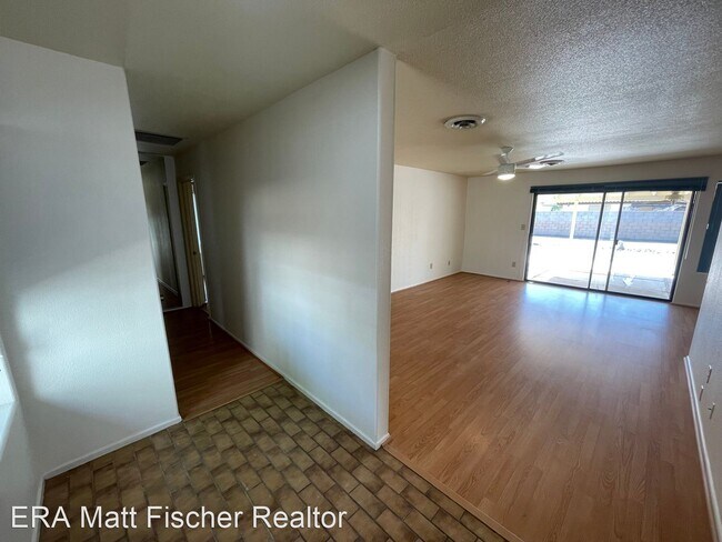 Building Photo - 2 br, 2 bath House - 12375 E  Camino Loma ...