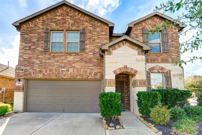 Foto del edificio - 5027 Brewcastle Ln