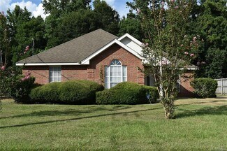 Building Photo - 6301 Scenic Dr