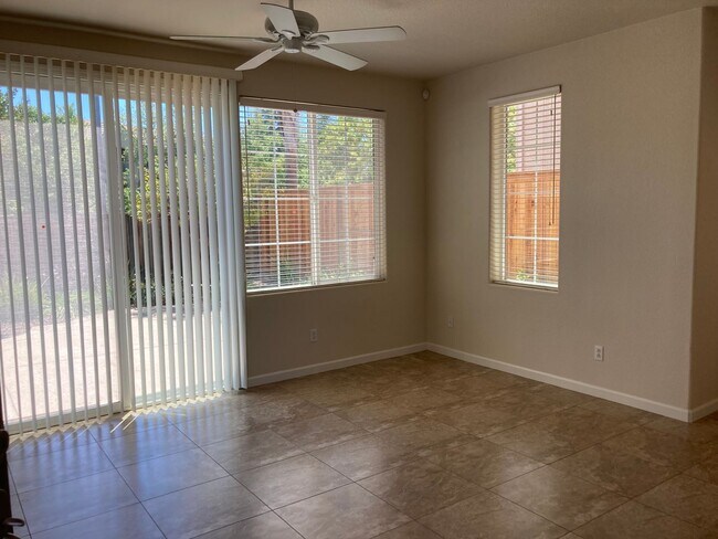 Building Photo - Reduced and Ready!