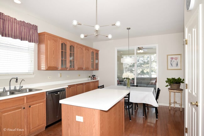 Building Photo - 13060 Drendel Rd