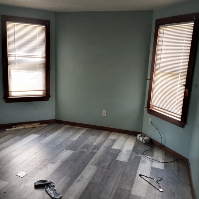 Foto del edificio - 25 Newcomb Pl