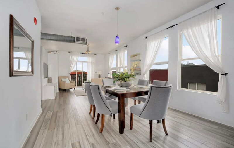 Foto principal - 2525 15th St
