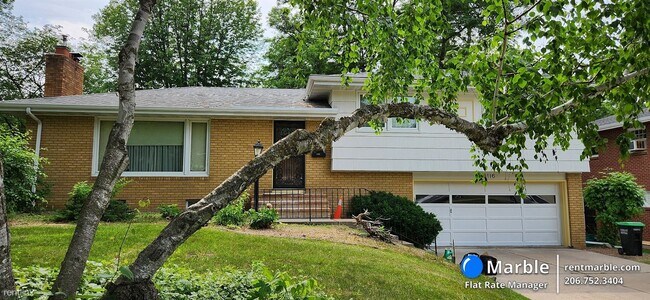 Foto del edificio - 3 br, 3 bath House - 6116 Hansen Rd