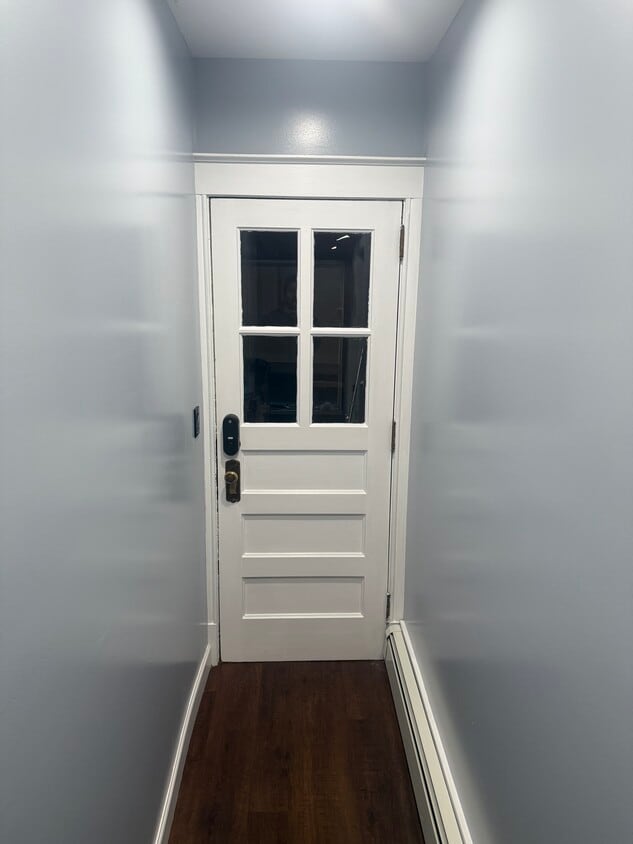 Foto principal - 300 Burritt St