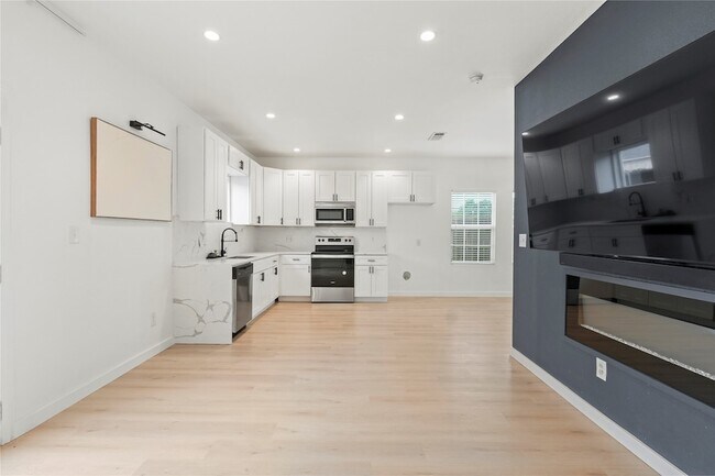 Foto del edificio - 1908 Gallagher St