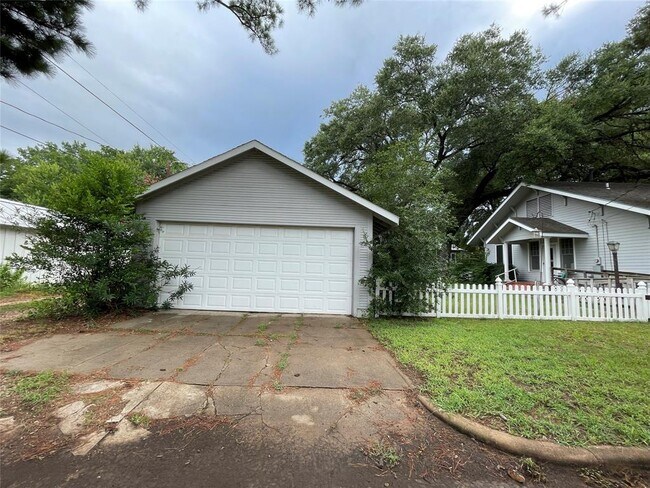 Foto del edificio - 801 Hudgins St