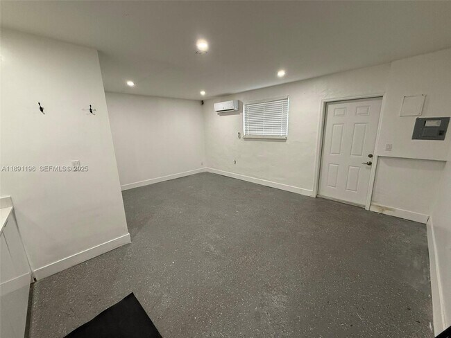 Foto del edificio - 4300 NW 3rd Ct