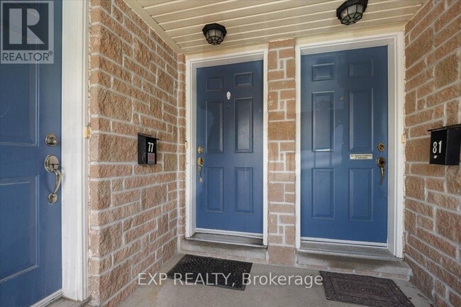 Building Photo - 77 Strathaven Private