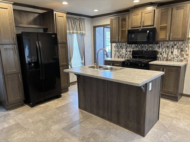 Foto del edificio - 271 Crestwood Dr