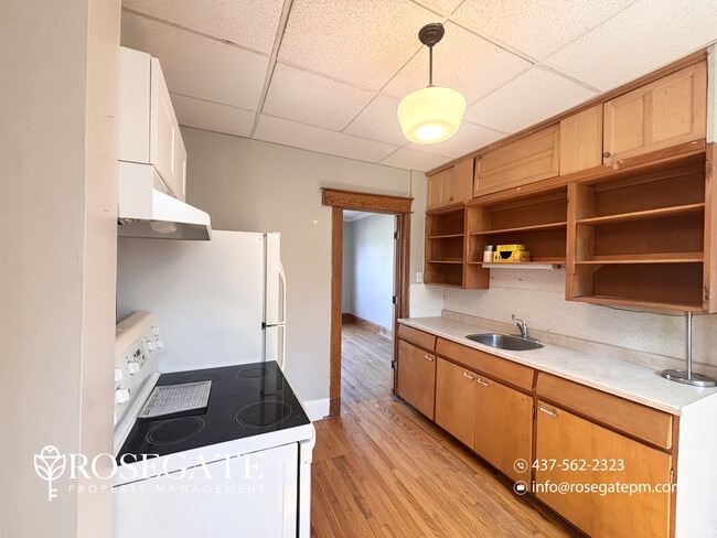 Building Photo - All-Inclusive 1-Bedroom + Den Main Level Apartment with 4 Parking Spaces – Barrie