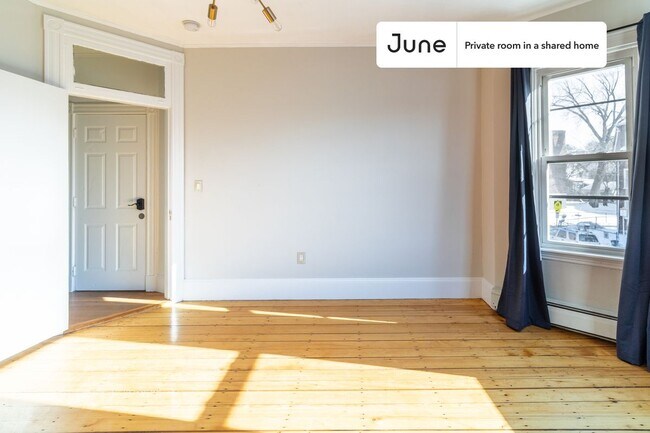Foto del edificio - Room in Shared 4 bed/1 bath home