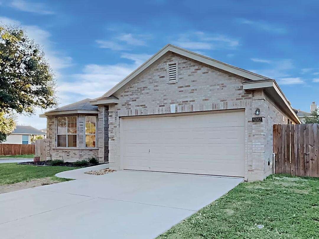 9002 Eagle Bnd, Helotes, TX 78023 House Rental in Helotes, TX