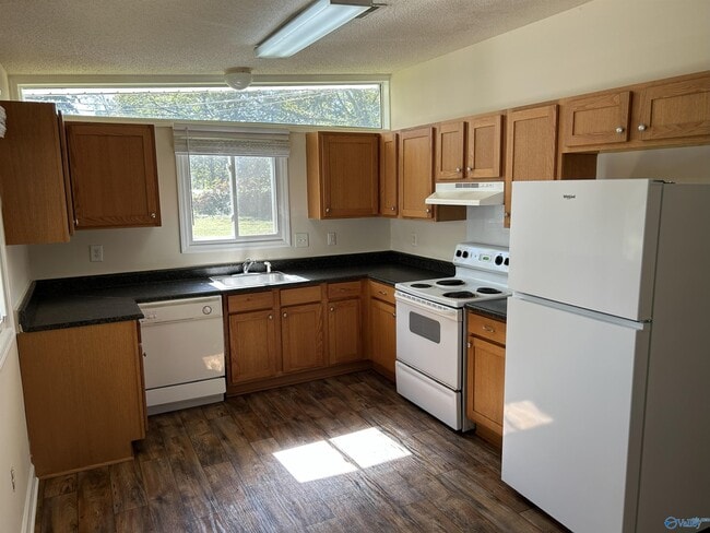 Foto del edificio - 427 S Edgemont Cir NW