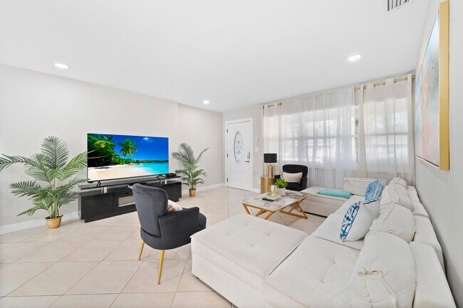 Foto del edificio - 250 NW 11th St