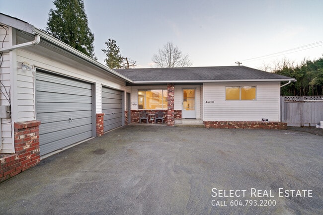 Building Photo - 45400 Jackson St