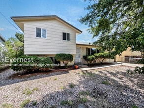 Building Photo - 2609 Granada Dr