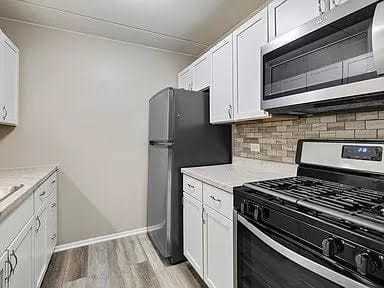 Foto del edificio - 260 Shorewood Dr