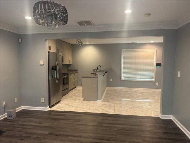 Foto del edificio - 3971 Riverside Pkwy
