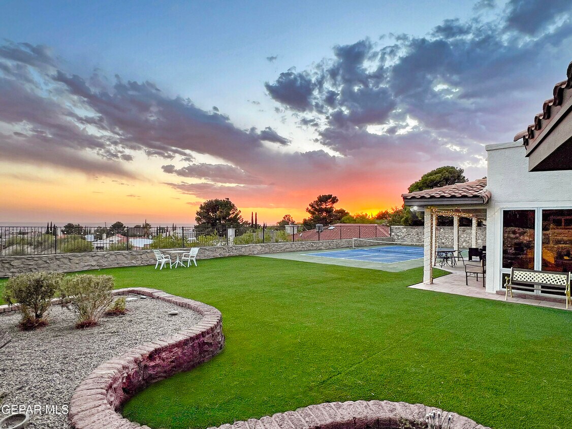 Foto principal - 508 Canyon Springs Dr