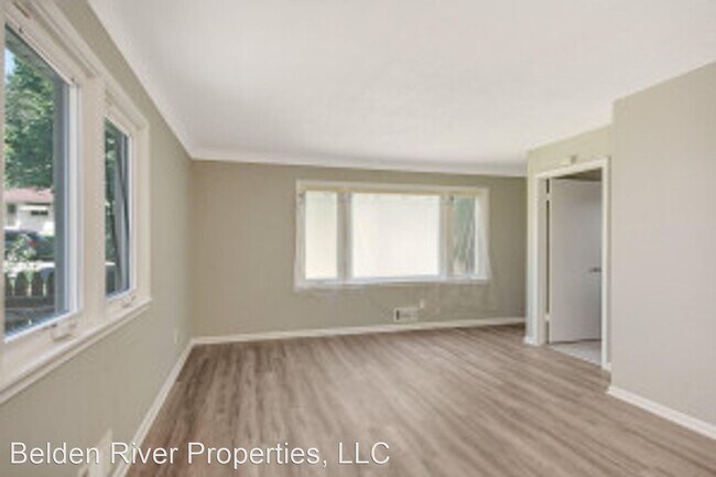 Foto del edificio - 5 br, 2 bath House - 996 fremont ave