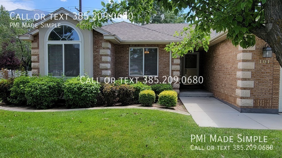 Primary Photo - Come Home to Main Level Living in Quiet Ne...