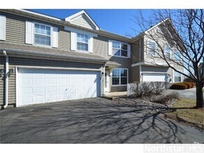 Building Photo - 9669 Alvarado Ln N