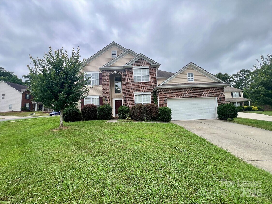 Foto principal - 7001 Mountain Top Ct