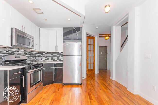 Building Photo - 1250 Bushwick Ave