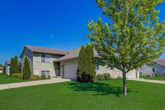 Building Photo - 519 Blaser Dr