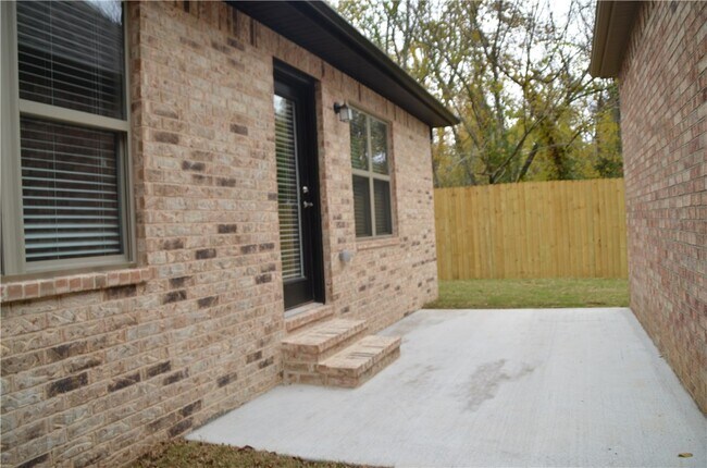 Foto del edificio - 1710 SW Riverstone Rd