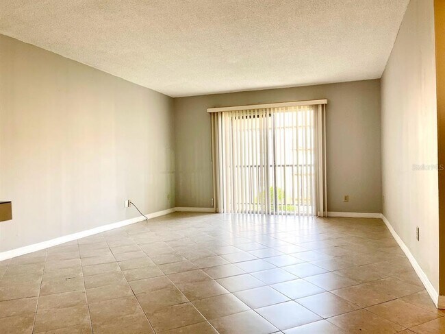 Foto del edificio - 5820 N Church Ave