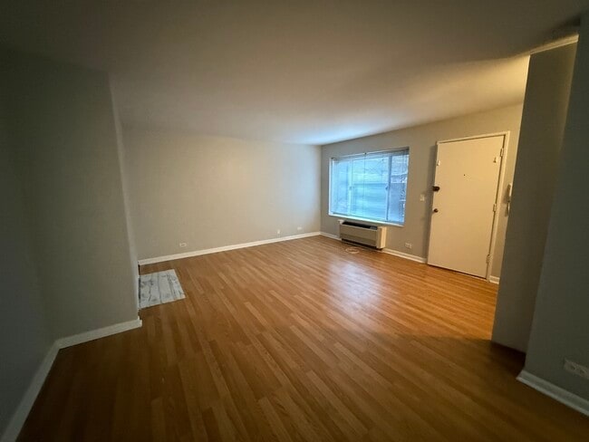 Foto del edificio - 744 W Gordon Terrace