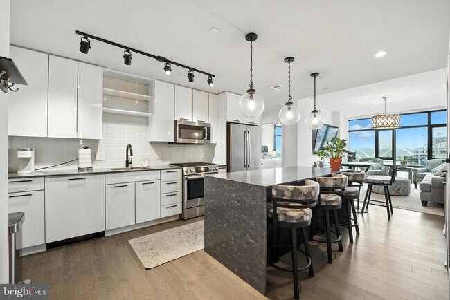 Foto del edificio - 70 N St SE