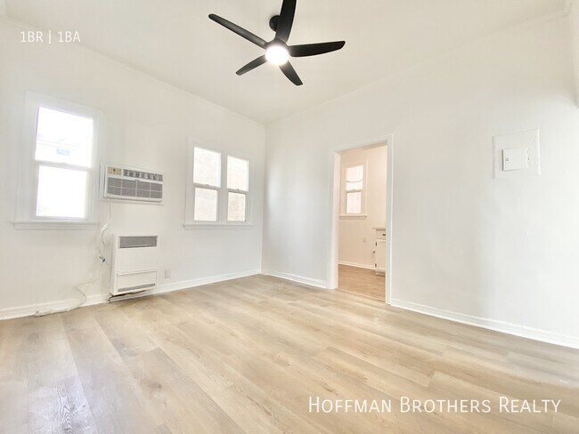 Building Photo - 416 S Burlington Ave