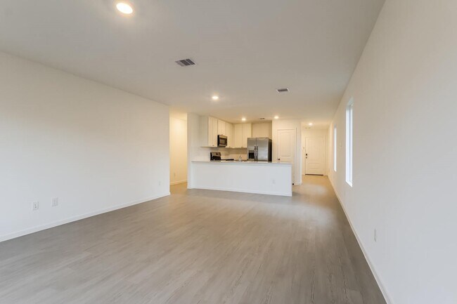 Building Photo - 15250 Abella Dr