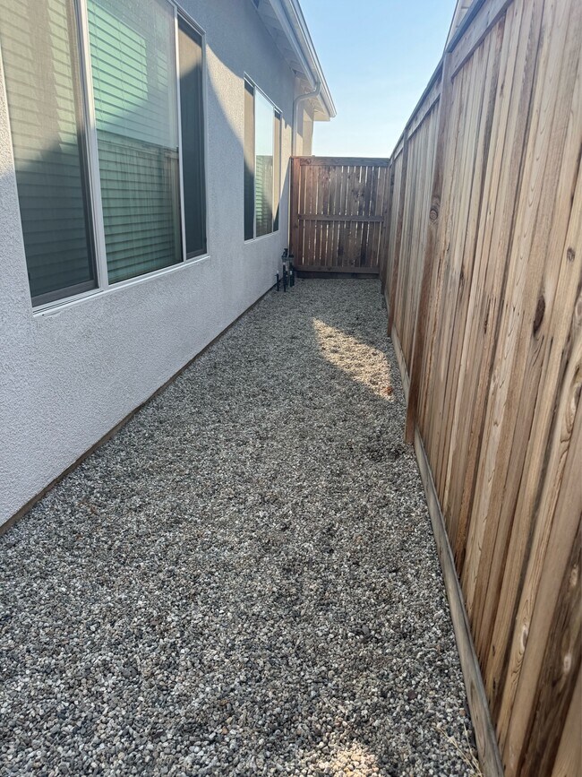 Foto del edificio - 3321 Mulberry Grv Wy