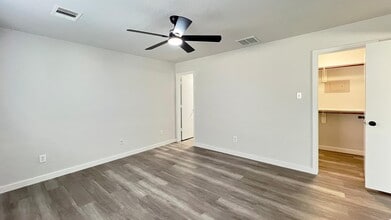 Building Photo - 20917 Patriot Park Ln