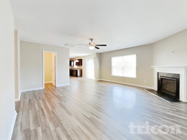 Building Photo - 547 Falls Cottage Run