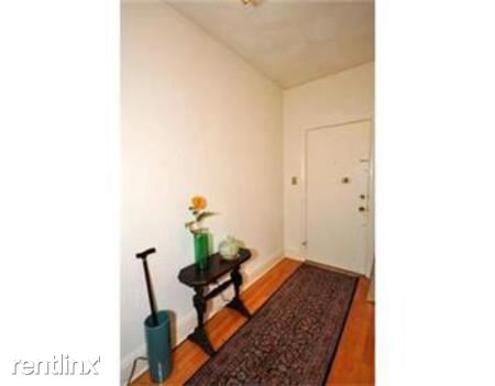 Building Photo - 8 Chiswick Rd