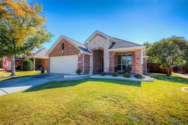 Foto principal - 2472 Deerwood Dr