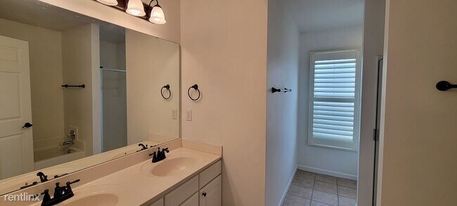 Foto del edificio - 3 br, 2 bath House - Avera Place Condominiums