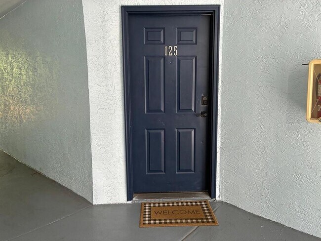 Foto del edificio - 5701 Gatlin Ave