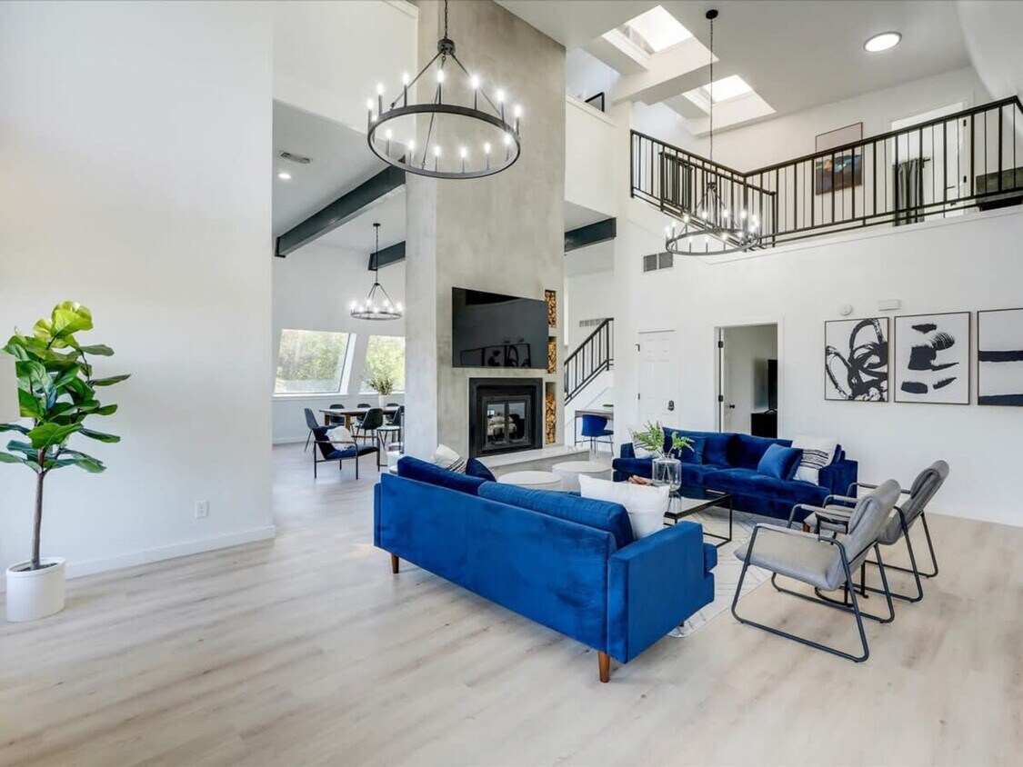 Foto principal - 211 Goodson Way