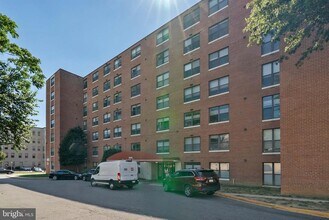 Building Photo - 3902 14th St NW