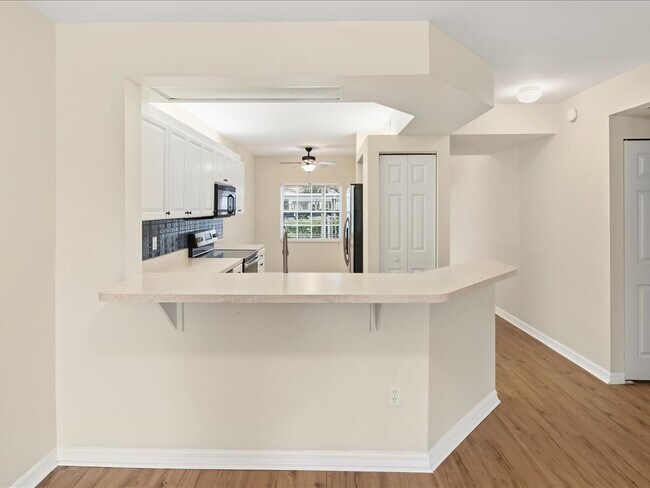 Foto del edificio - 7416 Plumbago Bridge Rd